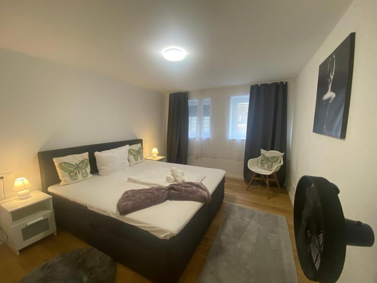City West Studios Stuttgart Bagian luar foto