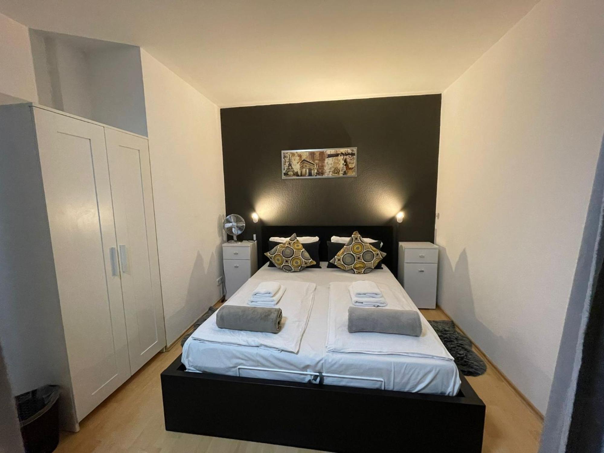 City West Studios Stuttgart Bagian luar foto